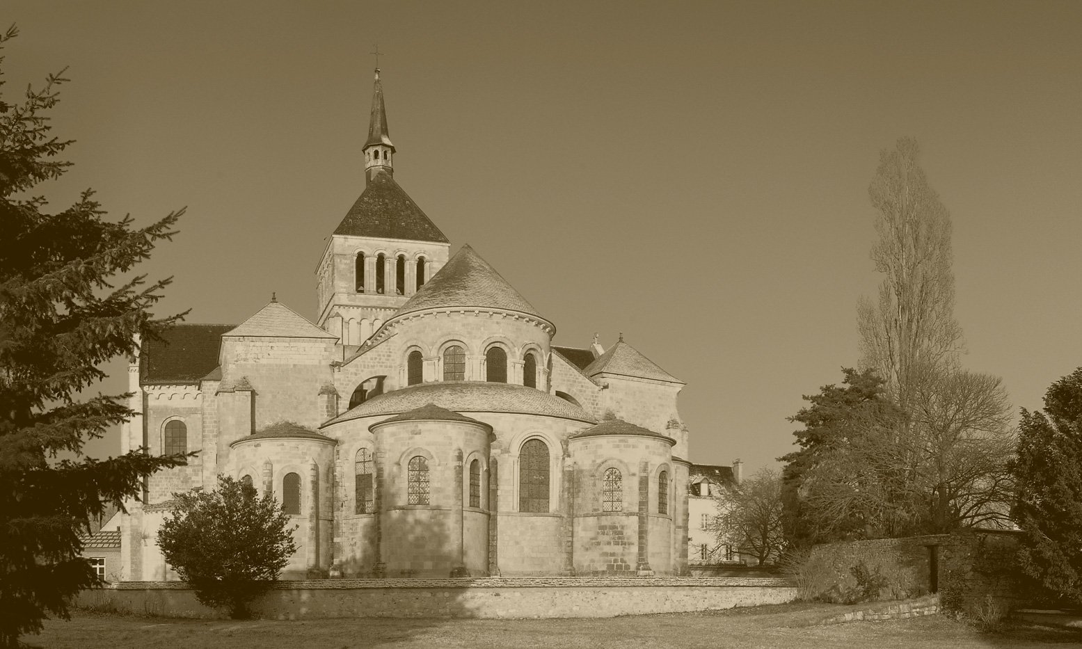 The Basilica on the courtyard side